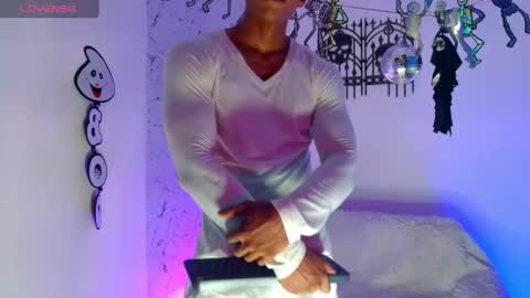 Snapshot of ken__owensx chatting on 23, 10, 2025 ken__owensx online show from 23, 10, 2025