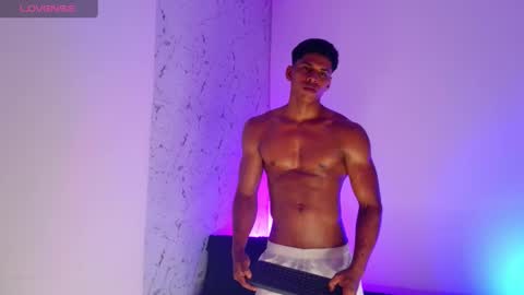 Snapshot of ken__owensx chatting on 4, 11, 2025 ken__owensx online show from 4, 11, 2025