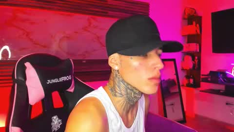 Snapshot of ken_and_bonnie chatting on 22, 3, 2026 ken_and_bonnie online show from 22, 3, 2026