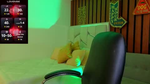 Snapshot of ken_blaker chatting on 8, 11, 2025 ken_blaker online show from 8, 11, 2025