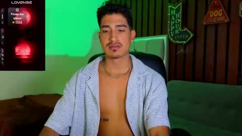 Snapshot of ken_blaker chatting on 11, 11, 2025 ken_blaker online show from 11, 11, 2025