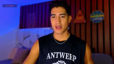 Snapshot of ken_blaker chatting on 16, 12, 2025 ken_blaker online show from 16, 12, 2025