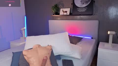 Snapshot of ken_boy_ chatting on 26, 10, 2025 online show from 26, 10, 2025