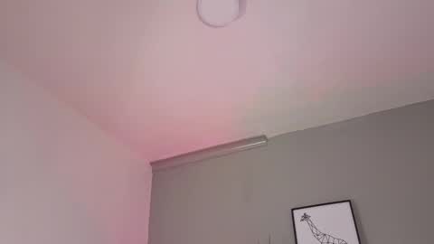 Snapshot of ken_boy_ chatting on 28, 10, 2025 online show from 28, 10, 2025