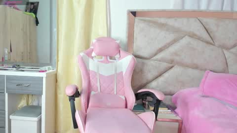 Snapshot of kendal_hot1 chatting on 12, 10, 2025 Aleja3 online show from 12, 10, 2025