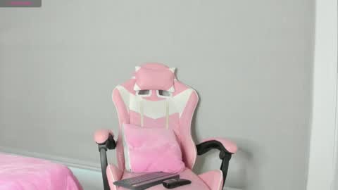 Snapshot of kendal_hot1 chatting on 14, 11, 2025 Aleja3 online show from 14, 11, 2025