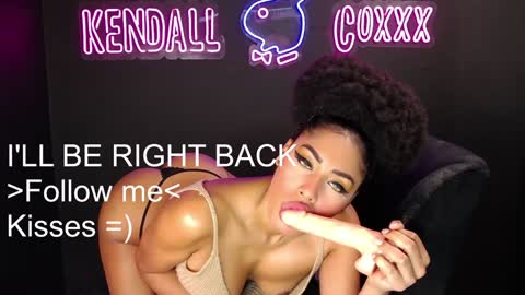 Snapshot of kendall_coxxx chatting on 2, 1, 2025 online show from 2, 1, 2025