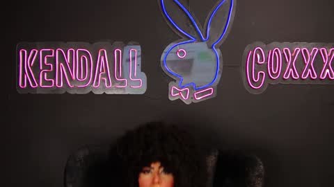 Snapshot of kendall_coxxx chatting on 8, 2, 2025 online show from 8, 2, 2025