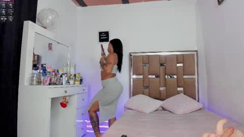 Kendall ewers online show from 9, 9, 2025