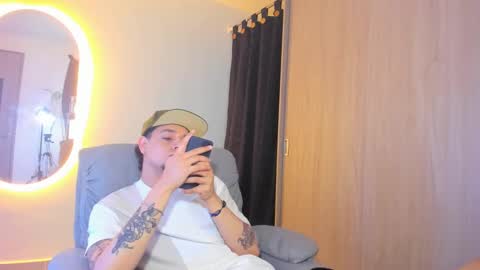 kendel_dimitri online show from 20, 1, 2025