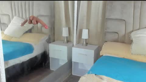 Snapshot of kendra_and_liam chatting on 13, 10, 2025 kendra and liam online show from 13, 10, 2025