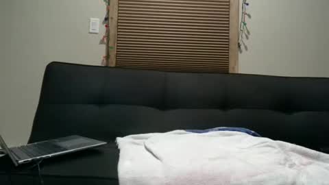 Kenluca online show from 4, 1, 2025