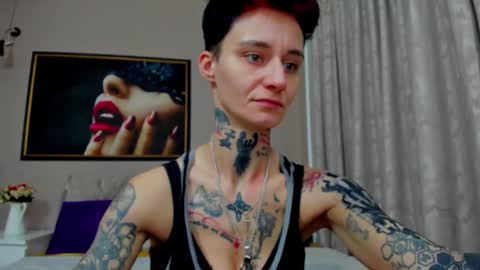 Sellena and Kenny online show from 18, 12, 2025