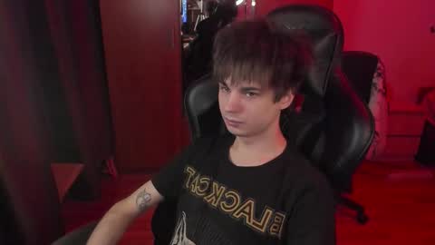 Snapshot of keorinav chatting on 19, 2, 2026 Looking for a moderator I PVT IS OPEN online show from 19, 2, 2026