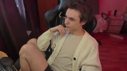 Snapshot of keorinav chatting on 6, 3, 2026 Looking for a moderator I PVT IS OPEN online show from 6, 3, 2026