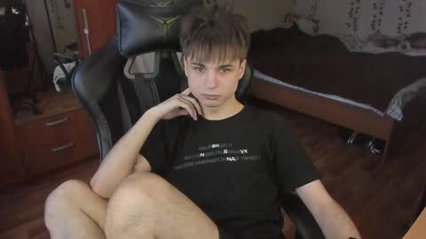 Snapshot of keorinav chatting on 18, 3, 2026 Looking for a moderator I PVT IS OPEN online show from 18, 3, 2026