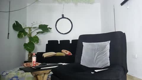 Snapshot of kerlinn2711 chatting on 13, 3, 2026 dany wolf002 online show from 13, 3, 2026