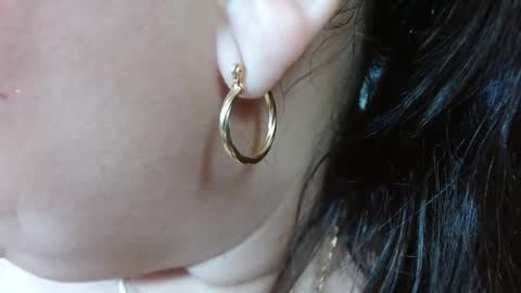 Snapshot of kerly_doll chatting on 29, 10, 2025 K E R L Y online show from 29, 10, 2025