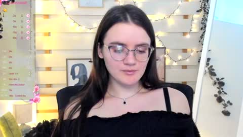 Snapshot of ketrin_pirsss chatting on 24, 11, 2025 Ketrin online show from 24, 11, 2025