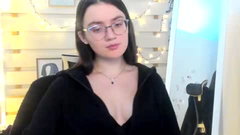 Snapshot of ketrin_pirsss chatting on 25, 11, 2025 Ketrin online show from 25, 11, 2025