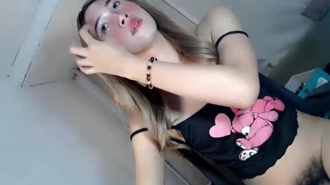 Snapshot of kettlyn18 chatting on 26, 10, 2025 kettlyn18 online show from 26, 10, 2025