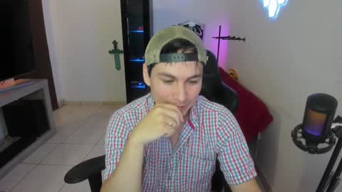 Snapshot of kevin873s chatting on 8, 11, 2025 Kevin online show from 8, 11, 2025