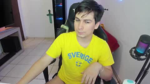 Snapshot of kevin873s chatting on 15, 11, 2025 Kevin online show from 15, 11, 2025