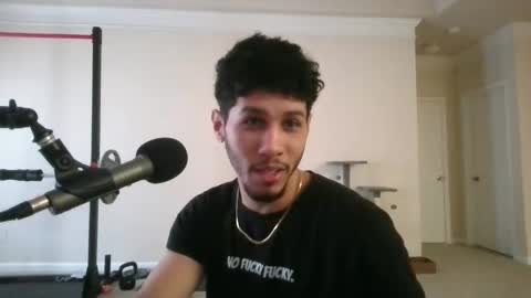 Snapshot of kevin9nch chatting on 22, 2, 2025 Kevin online show from 22, 2, 2025