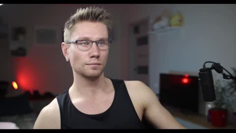 Snapshot of kevin_park chatting on 17, 12, 2024 Kev online show from 17, 12, 2024