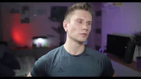 Snapshot of kevin_park chatting on 24, 12, 2024 Kev online show from 24, 12, 2024