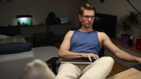 Snapshot of kevin_park chatting on 21, 2, 2025 Kev online show from 21, 2, 2025