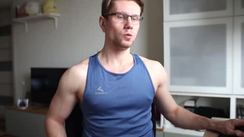 Snapshot of kevin_park chatting on 5, 3, 2025 Kev online show from 5, 3, 2025