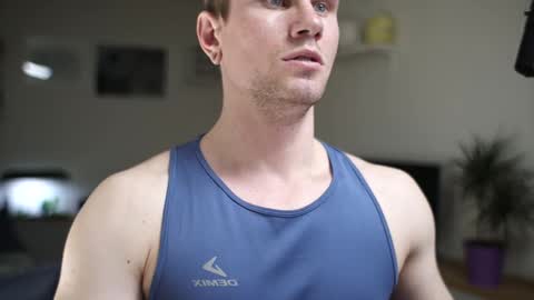 Snapshot of kevin_park chatting on 10, 3, 2025 Kev online show from 10, 3, 2025