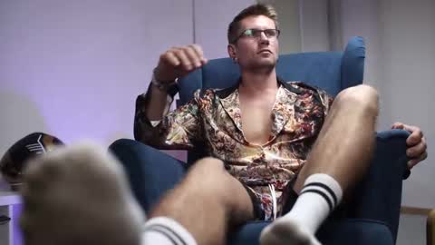 Snapshot of kevin_park chatting on 13, 9, 2025 Kev online show from 13, 9, 2025