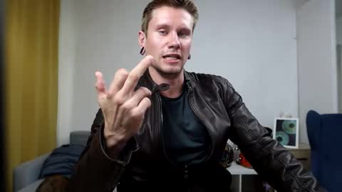 Snapshot of kevin_park chatting on 21, 9, 2025 Kev online show from 21, 9, 2025