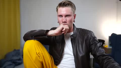 Snapshot of kevin_park chatting on 3, 10, 2025 Kev online show from 3, 10, 2025