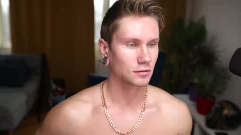 Snapshot of kevin_park chatting on 9, 11, 2025 Kev online show from 9, 11, 2025