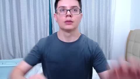 Snapshot of kevinhunts chatting on 20, 2, 2025 Kevin online show from 20, 2, 2025