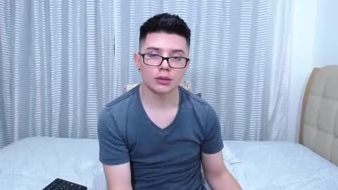 Snapshot of kevinhunts chatting on 23, 2, 2025 Kevin online show from 23, 2, 2025