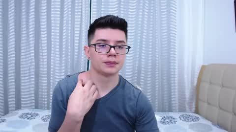 Snapshot of kevinhunts chatting on 28, 2, 2025 Kevin online show from 28, 2, 2025