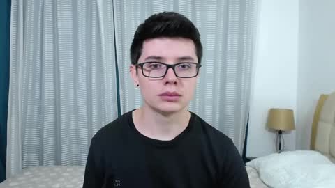 Snapshot of kevinhunts chatting on 10, 9, 2025 Kevin online show from 10, 9, 2025