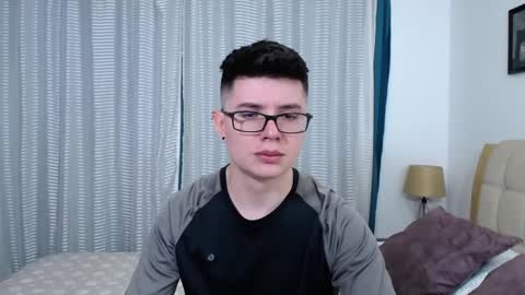 Snapshot of kevinhunts chatting on 14, 9, 2025 Kevin online show from 14, 9, 2025