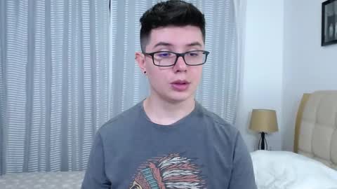 Snapshot of kevinhunts chatting on 20, 9, 2025 Kevin online show from 20, 9, 2025