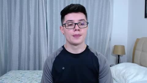 Snapshot of kevinhunts chatting on 22, 9, 2025 Kevin online show from 22, 9, 2025