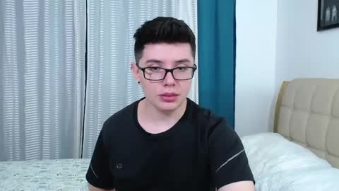 Snapshot of kevinhunts chatting on 24, 9, 2025 Kevin online show from 24, 9, 2025