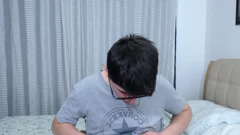 Snapshot of kevinhunts chatting on 30, 9, 2025 Kevin online show from 30, 9, 2025