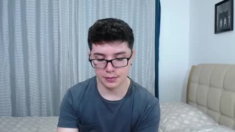 Snapshot of kevinhunts chatting on 4, 11, 2025 Kevin online show from 4, 11, 2025