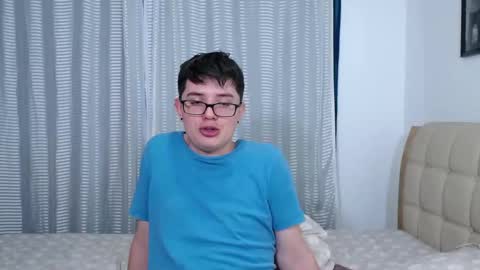 Snapshot of kevinhunts chatting on 7, 11, 2025 Kevin online show from 7, 11, 2025