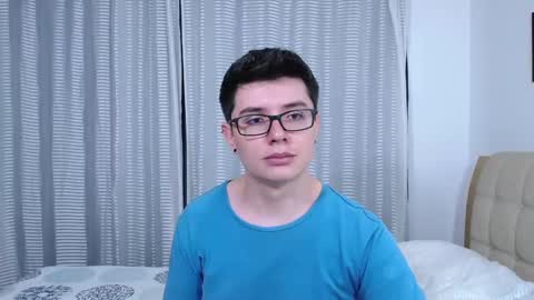 Snapshot of kevinhunts chatting on 16, 11, 2025 Kevin online show from 16, 11, 2025