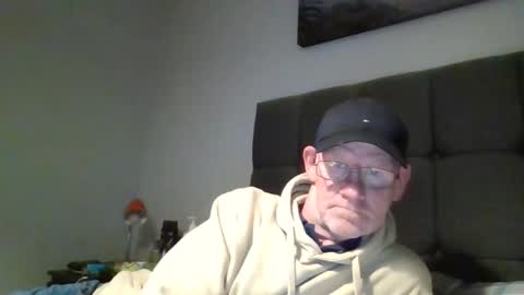 Snapshot of kevlooking4sez chatting on 8, 11, 2025 kevlooking4sez online show from 8, 11, 2025